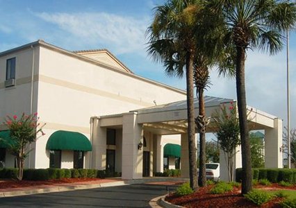 Quality Inn & Suites Mobile 01.[1]